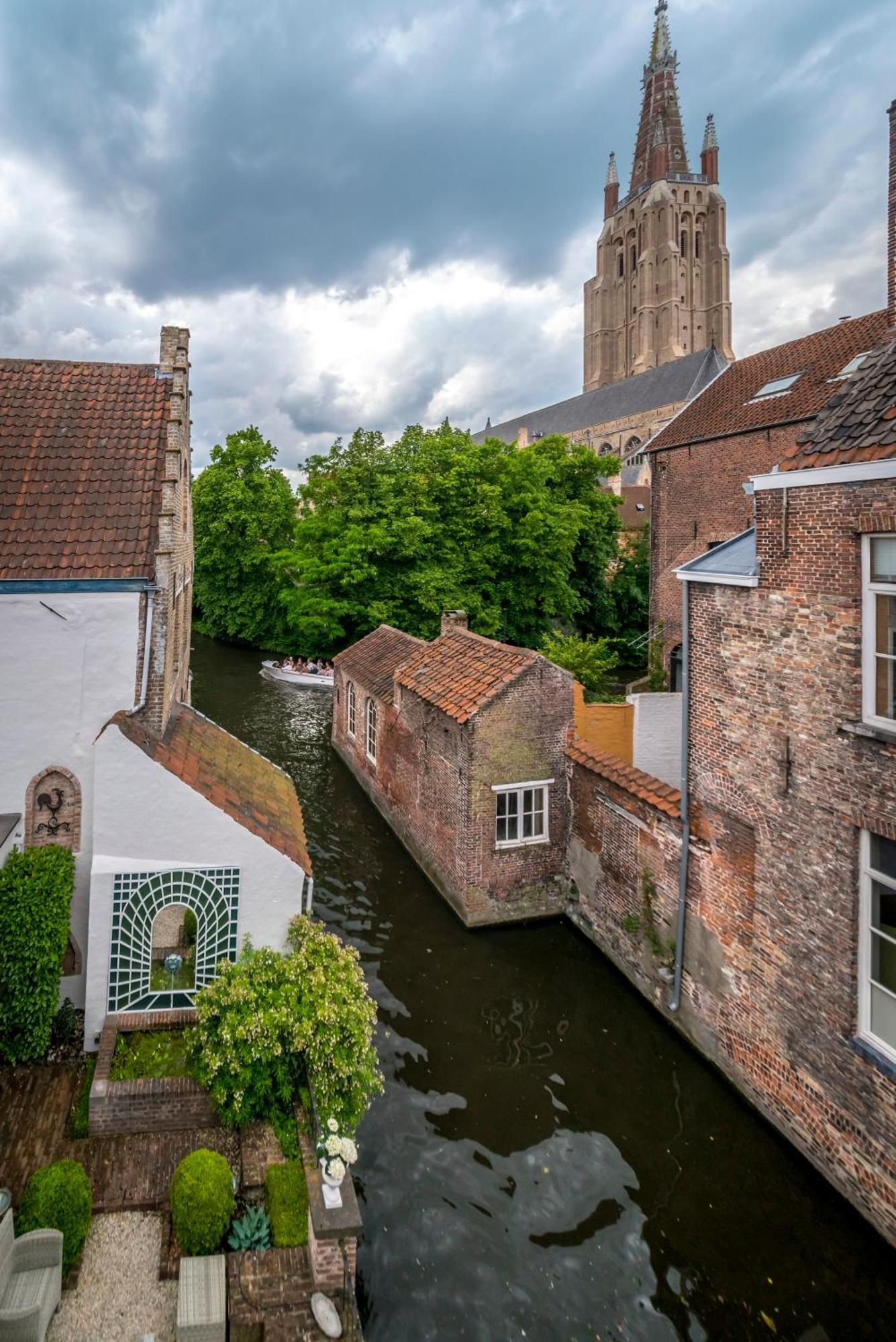 Canalside House - Luxury Guesthouse Bruges Extérieur photo